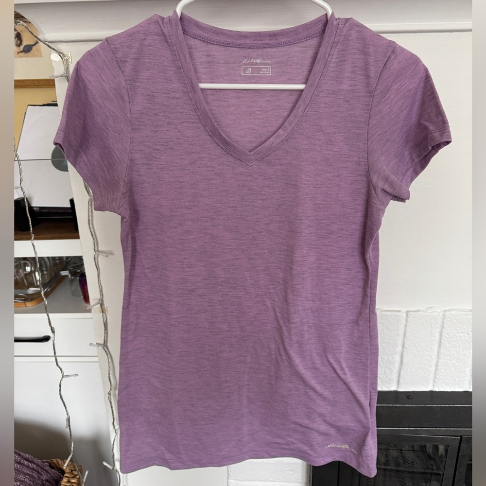 Eddie Bauer Lavender V-Neck Short Sleeve Tee